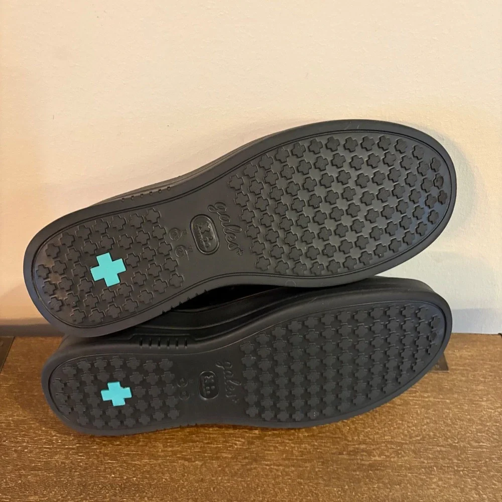 Gales‎ Frontline Mens 10.5 Black Nursing Shoes Slip On PPE Waterproof Clogs